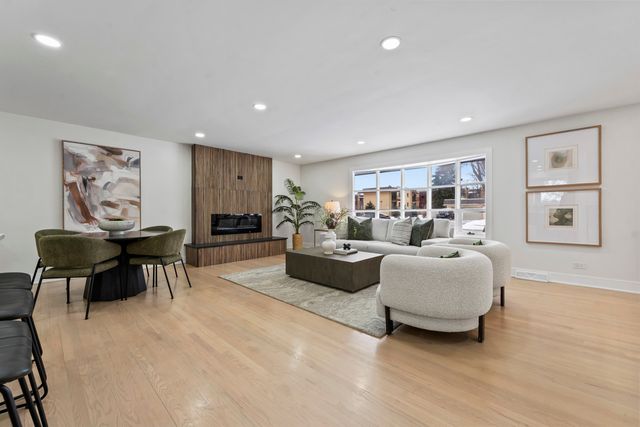 778 Wilson Avenue, Glen Ellyn, IL 60137