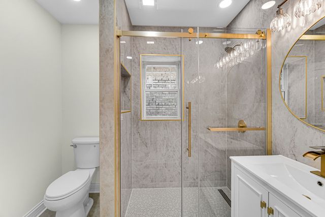 6341 N Campbell Avenue, Chicago, IL 60659