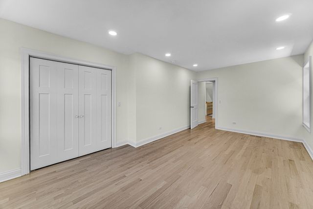 6341 N Campbell Avenue, Chicago, IL 60659