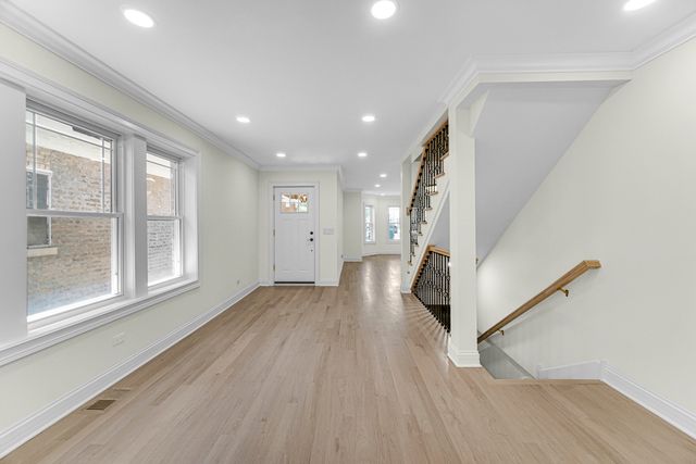 6341 N Campbell Avenue, Chicago, IL 60659