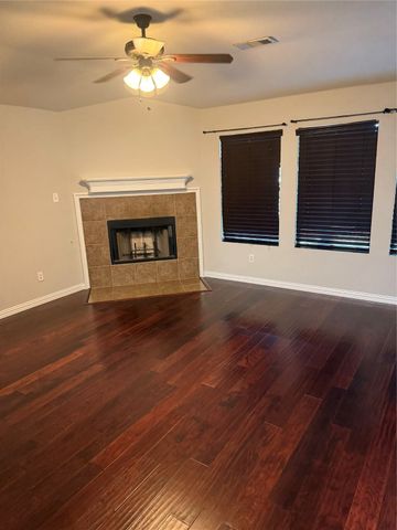 9884 Autumn Sage Drive, Fort Worth, TX 76108