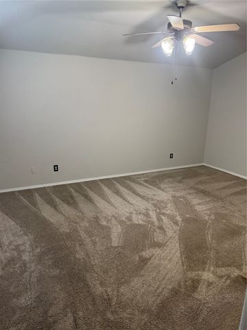 9884 Autumn Sage Drive, Fort Worth, TX 76108