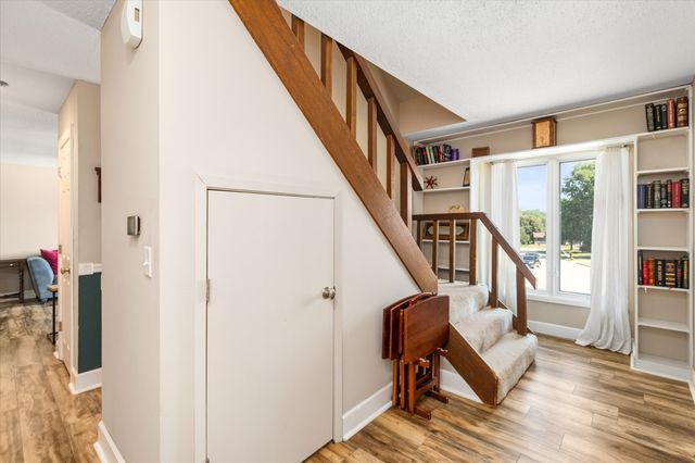1161 Columbine Circle, Norwalk, IA 50211