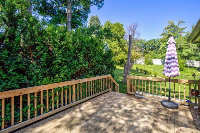 1161 Columbine Circle, Norwalk, IA 50211