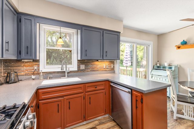 1161 Columbine Circle, Norwalk, IA 50211