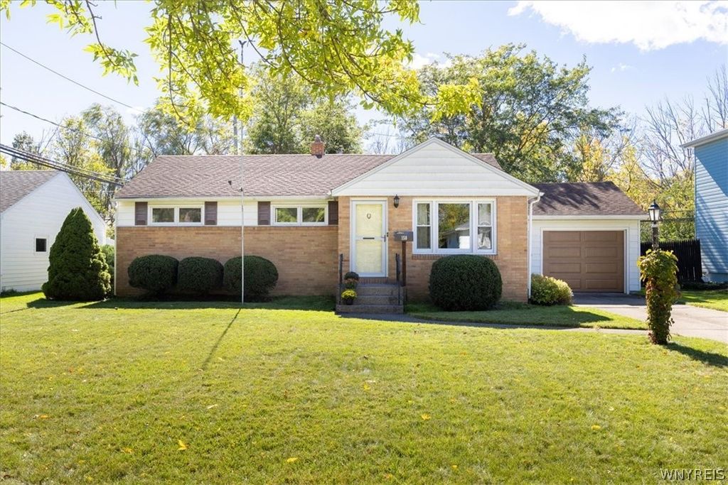 158 Park Forest Drive, Amherst, NY 14221