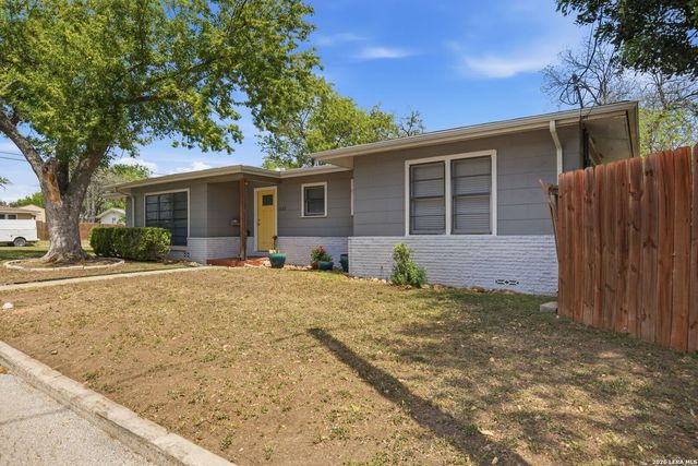 1225 unicorn, New Braunfels, TX 78130