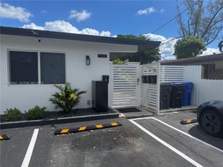 1228 NE 5th Ave 4, Fort Lauderdale, FL 33304