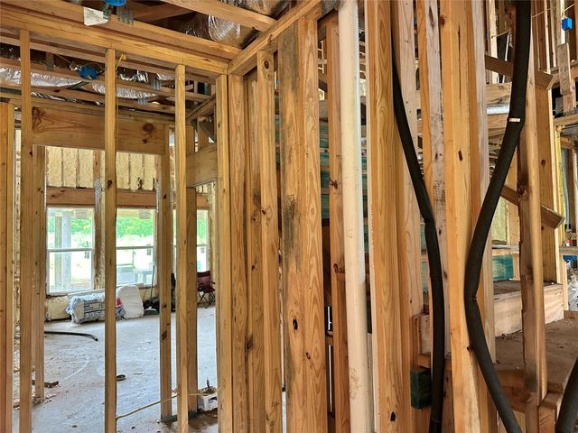 909 Walker Street, La Marque, TX 77568