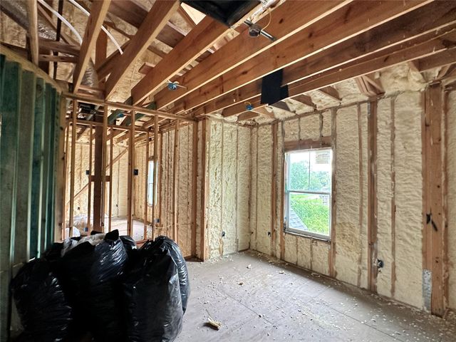 909 Walker Street, La Marque, TX 77568