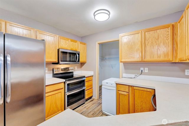 20702 190th Avenue E, Orting, WA 98360