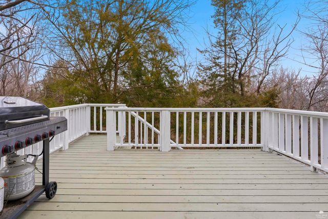 1000 Stratford Circle, Manhattan, KS 66503