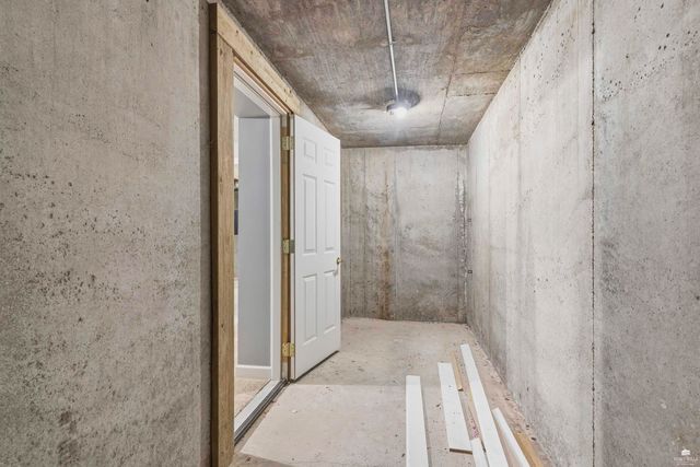 1000 Stratford Circle, Manhattan, KS 66503