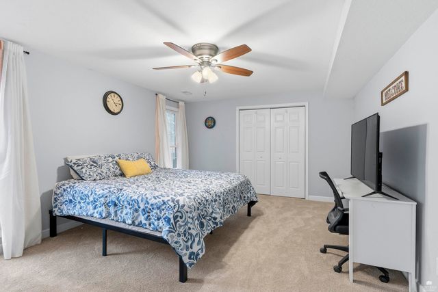 1000 Stratford Circle, Manhattan, KS 66503