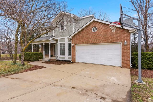 1000 Stratford Circle, Manhattan, KS 66503