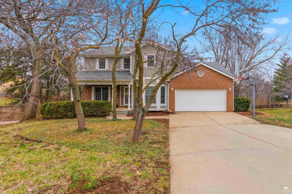 1000 Stratford Circle, Manhattan, KS 66503