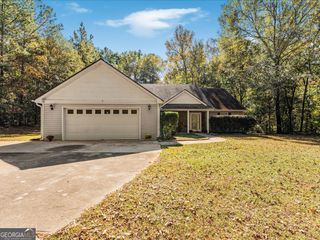 205 Pebble Creek Drive, Covington, GA 30016