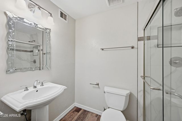 2630 E Roma Avenue, Phoenix, AZ 85016