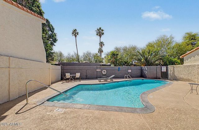2630 E Roma Avenue, Phoenix, AZ 85016