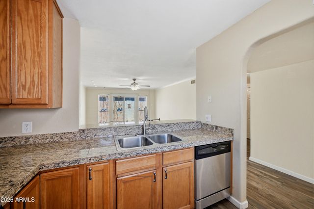 2630 E Roma Avenue, Phoenix, AZ 85016