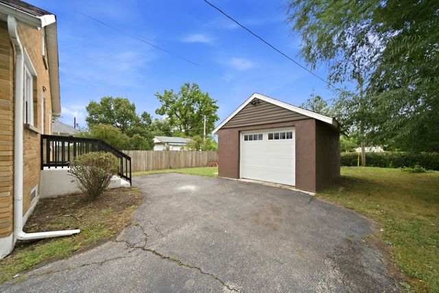 513 Morton Avenue, Aurora, IL 60506