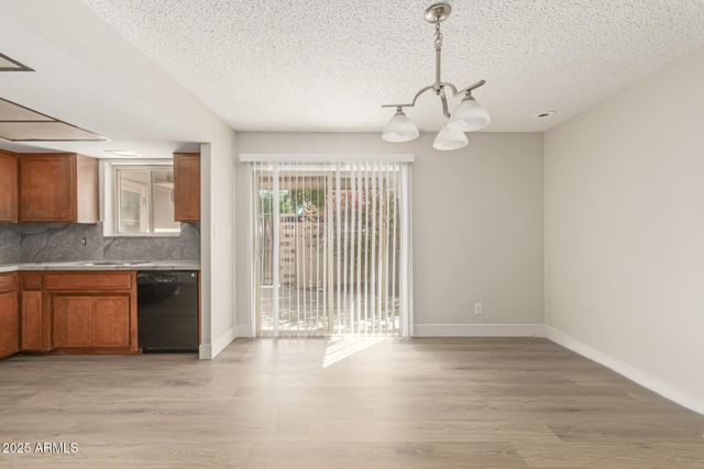 1821 W Augusta Avenue, Phoenix, AZ 85021