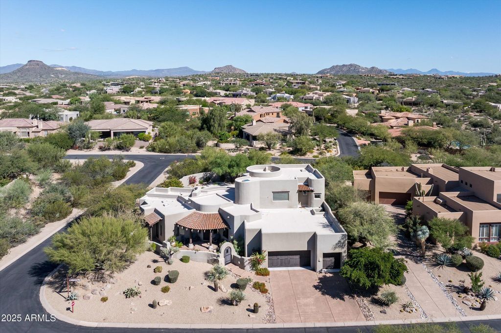 10918 E SUTHERLAND Way, Scottsdale, AZ 85262