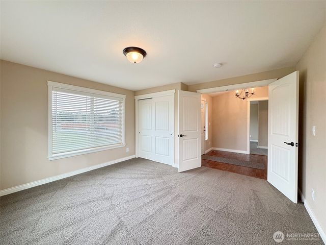 196 Marsh Hawk Lane, Port Angeles, WA 98382
