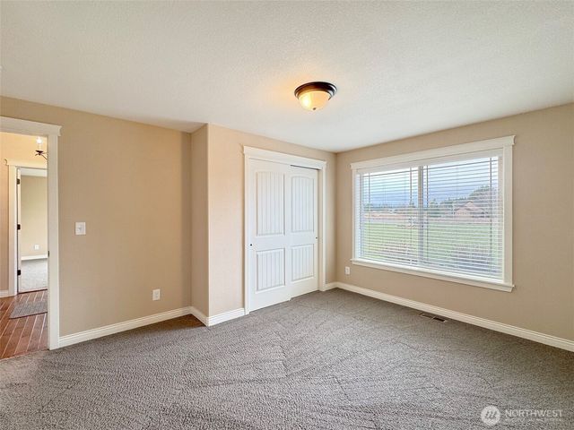 196 Marsh Hawk Lane, Port Angeles, WA 98382
