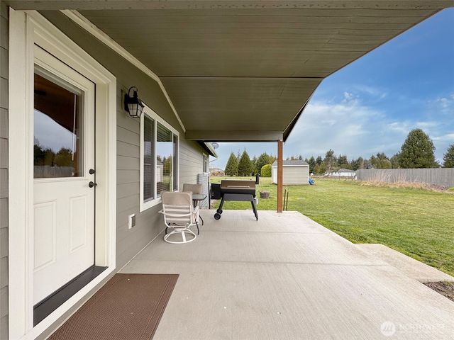 196 Marsh Hawk Lane, Port Angeles, WA 98382