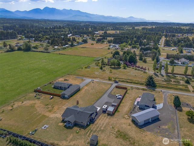 196 Marsh Hawk Lane, Port Angeles, WA 98382