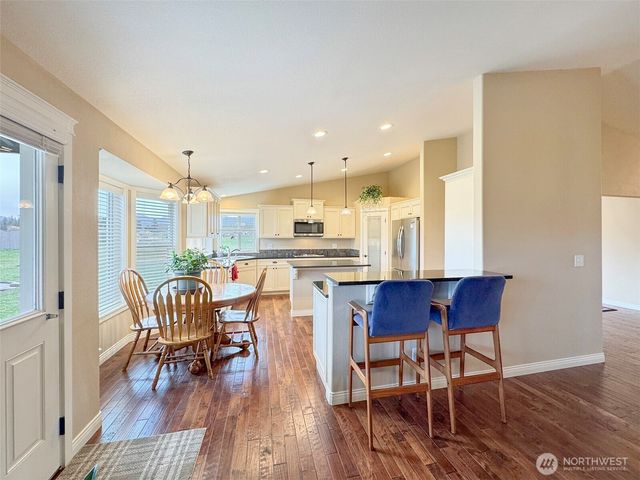 196 Marsh Hawk Lane, Port Angeles, WA 98382