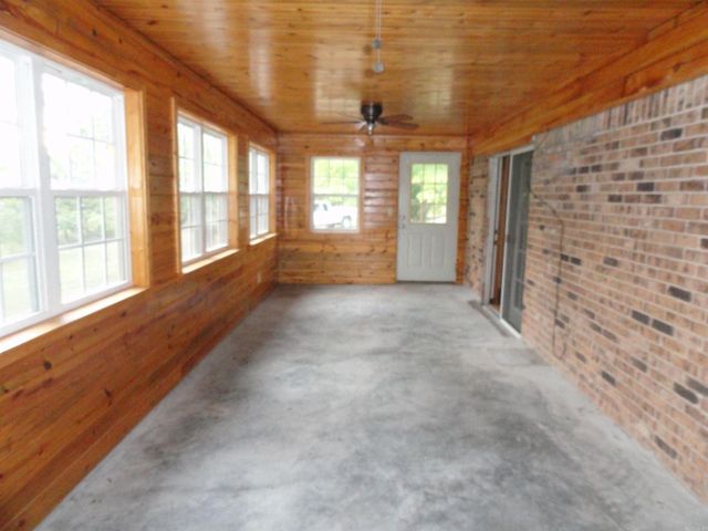 233 Piney Road, Marshall, AR 72650