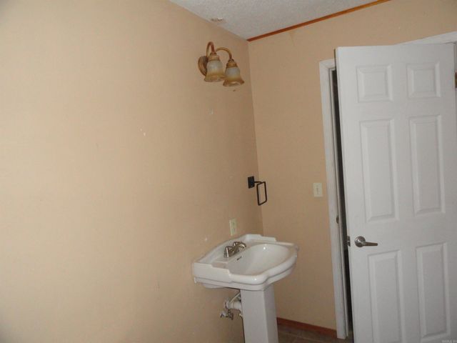 233 Piney Road, Marshall, AR 72650