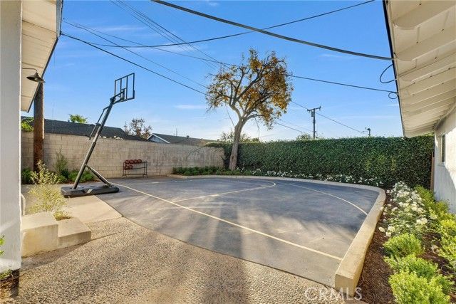 2438 E Garfield, Orange, CA 92867