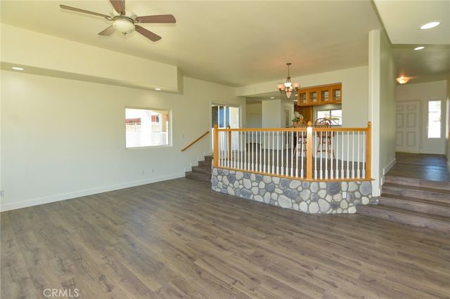 18425 Orange Street, Hesperia, CA 92345