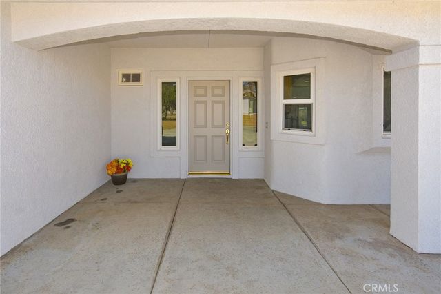 18425 Orange Street, Hesperia, CA 92345