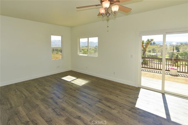 18425 Orange Street, Hesperia, CA 92345