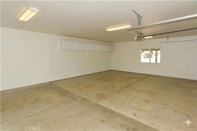 18425 Orange Street, Hesperia, CA 92345