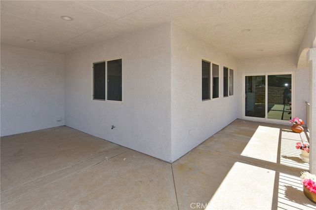 18425 Orange Street, Hesperia, CA 92345