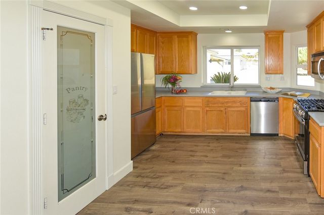 18425 Orange Street, Hesperia, CA 92345