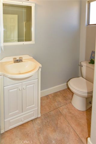 18425 Orange Street, Hesperia, CA 92345