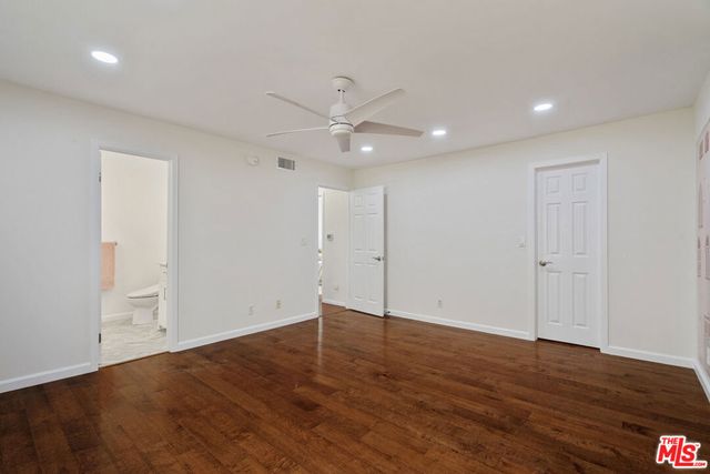 535 E Walnut Avenue B, El Segundo, CA 90245