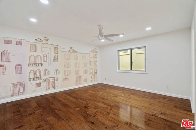 535 E Walnut Avenue B, El Segundo, CA 90245