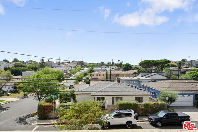 535 E Walnut Avenue B, El Segundo, CA 90245