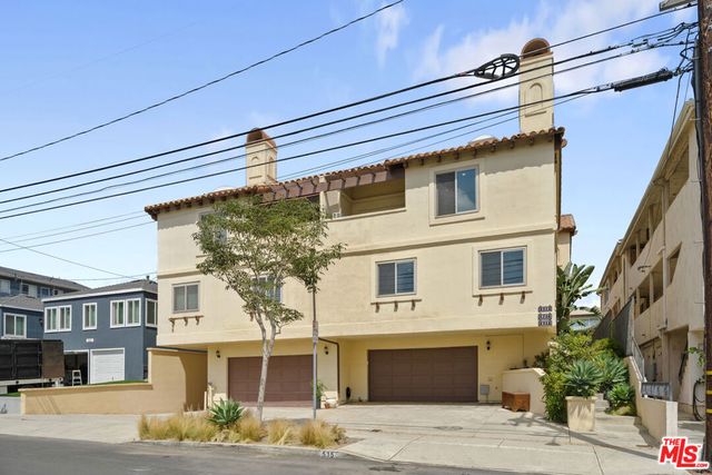 535 E Walnut Avenue B, El Segundo, CA 90245