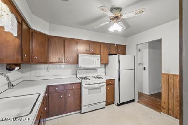 6 Stanford Drive, Toms River, NJ 08757