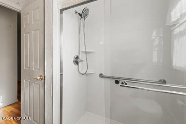 6 Stanford Drive, Toms River, NJ 08757