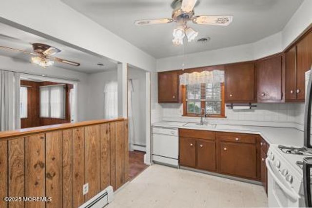 6 Stanford Drive, Toms River, NJ 08757