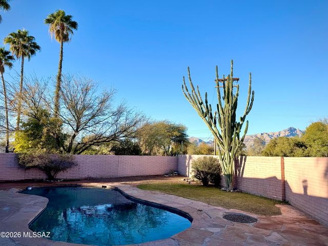 3784 N Fox Avenue, Tucson, AZ 85716